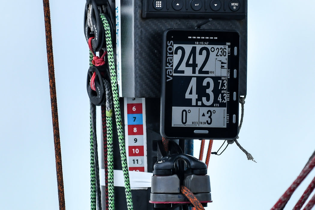 VAKAROS Atlas Edge Sailing Instrument